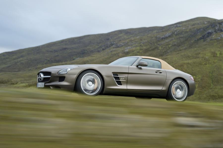  Mercedes-Benz SLS AMG Roadster 2011 года  (фото 84 из 183)